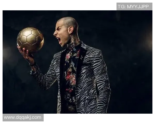 足球明星在摄影棚中的魅力瞬间展现与背后故事揭秘